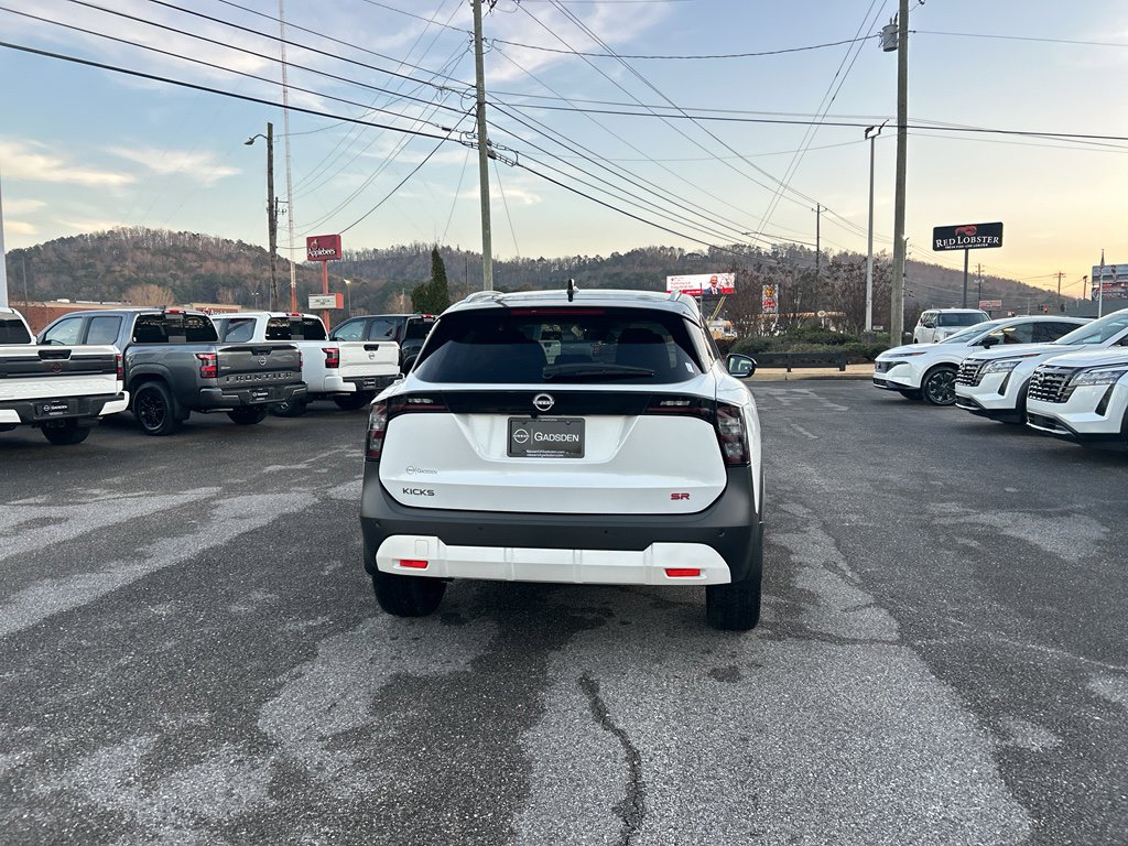 New 2026 Nissan Kicks SR image 5