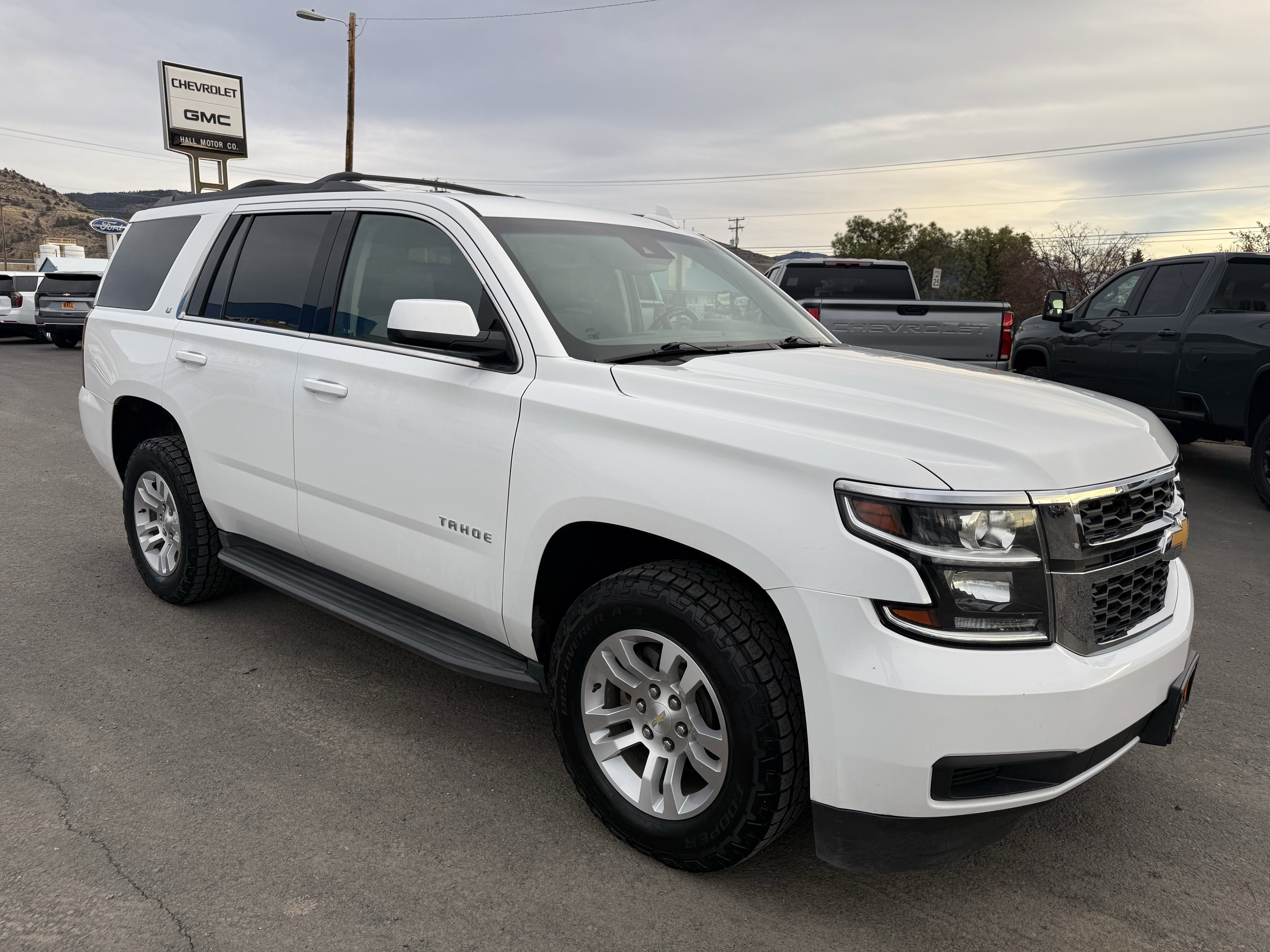 Used 2018 Chevrolet Tahoe LT image 3