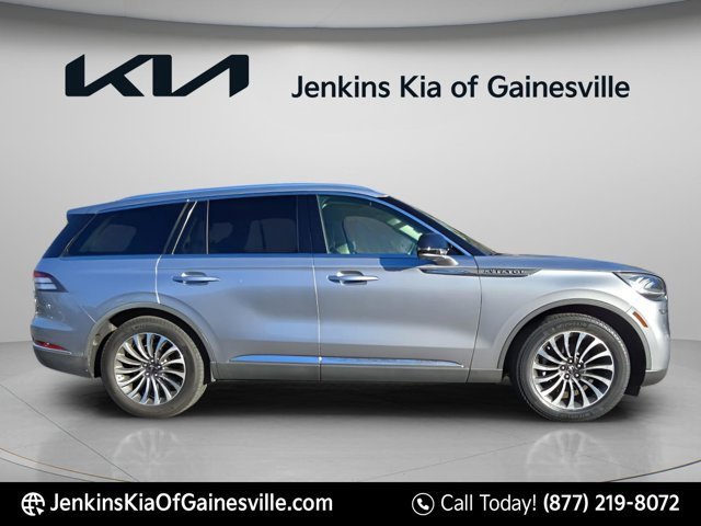 Used 2022 Lincoln Aviator Reserve w/ Elements Package Plus image 3