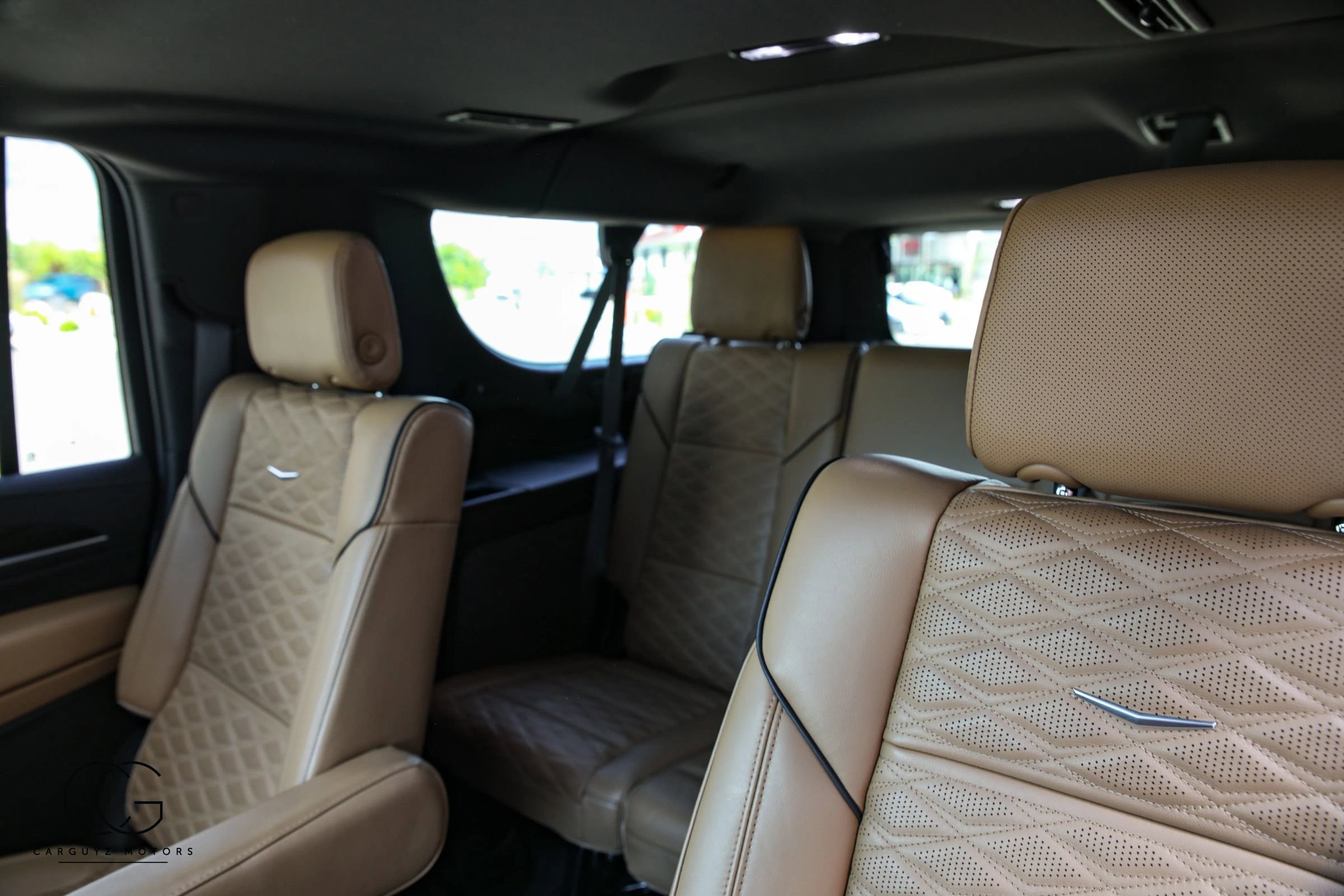 Used 2023 Cadillac Escalade ESV Sport w/ Touring Package AWD/4WD image 30