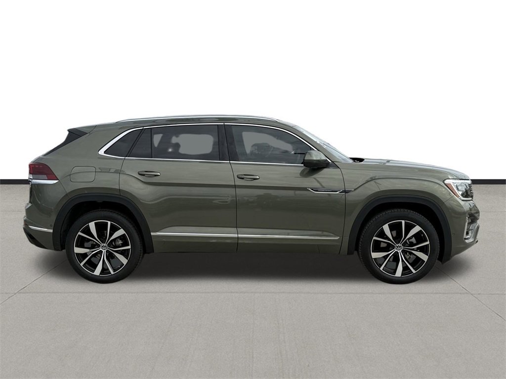 New 2026 Volkswagen Atlas Cross Sport SEL Premium R-Line image 4