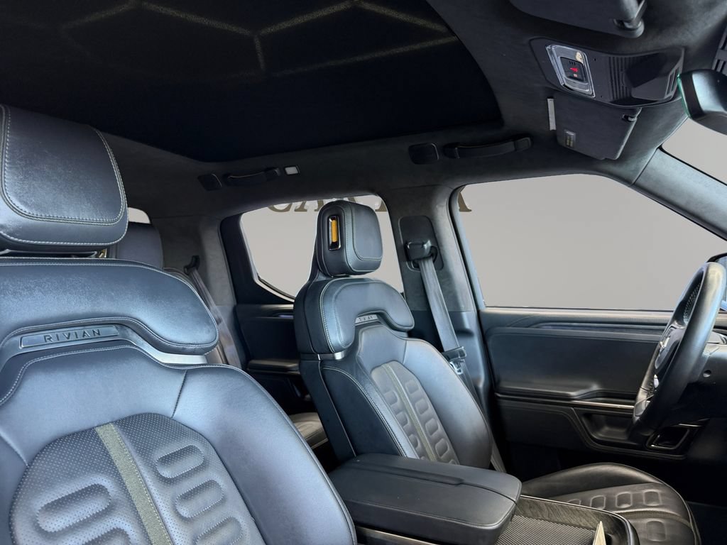 Used 2022 Rivian R1T Adventure AWD/4WD image 15
