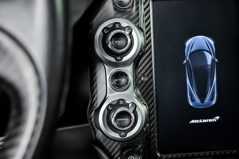 Used 2019 McLaren 720S RWD image 31