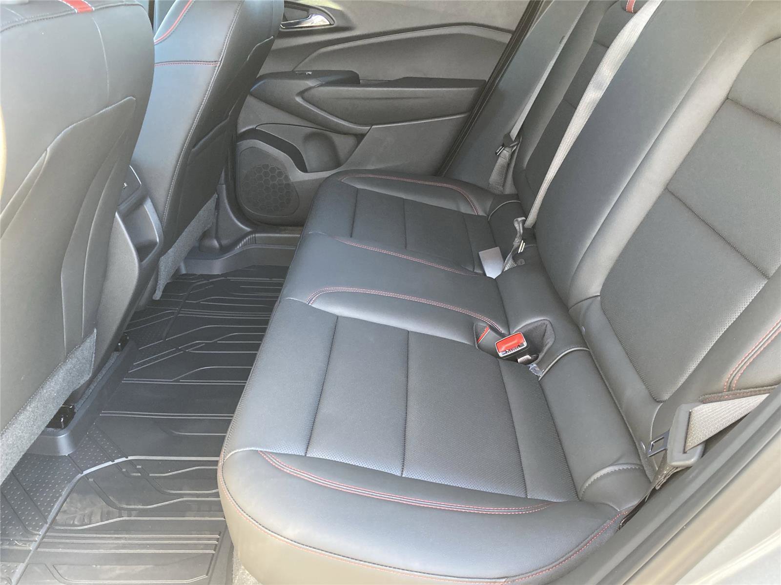 New 2026 Chevrolet Trax RS w/ Driver Confidence Package image 30