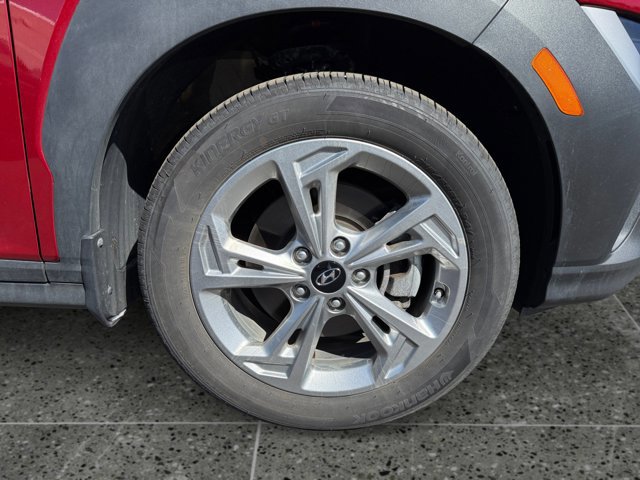 Certified 2023 Hyundai Kona SEL w/ Convenience Package AWD/4WD image 11