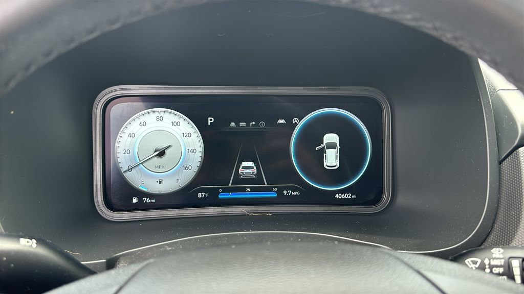Used 2022 Hyundai Kona Limited AWD/4WD image 16