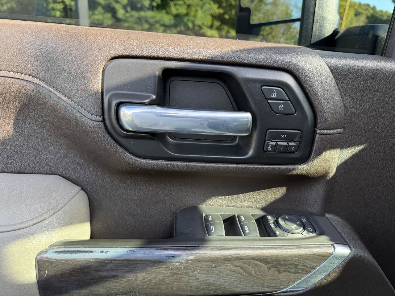 Used 2020 Chevrolet Silverado 2500 LTZ w/ LTZ Plus Package AWD/4WD image 20