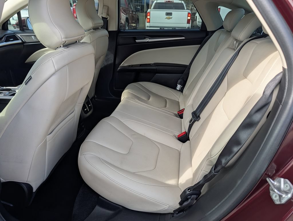 Used 2018 Ford Fusion Titanium FWD image 28