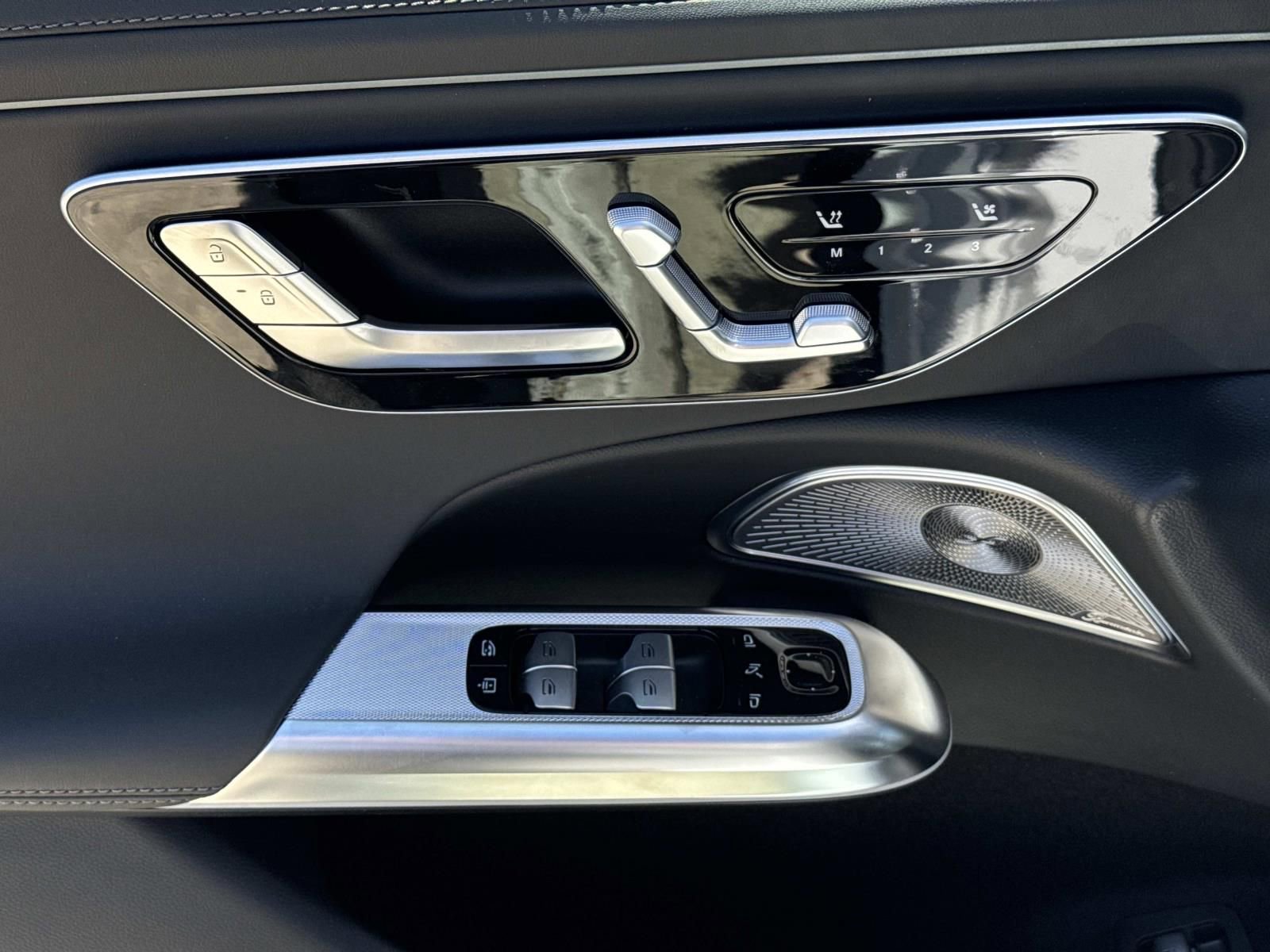 New 2026 Mercedes-Benz E 53 AMG e 4MATIC Sedan image 12