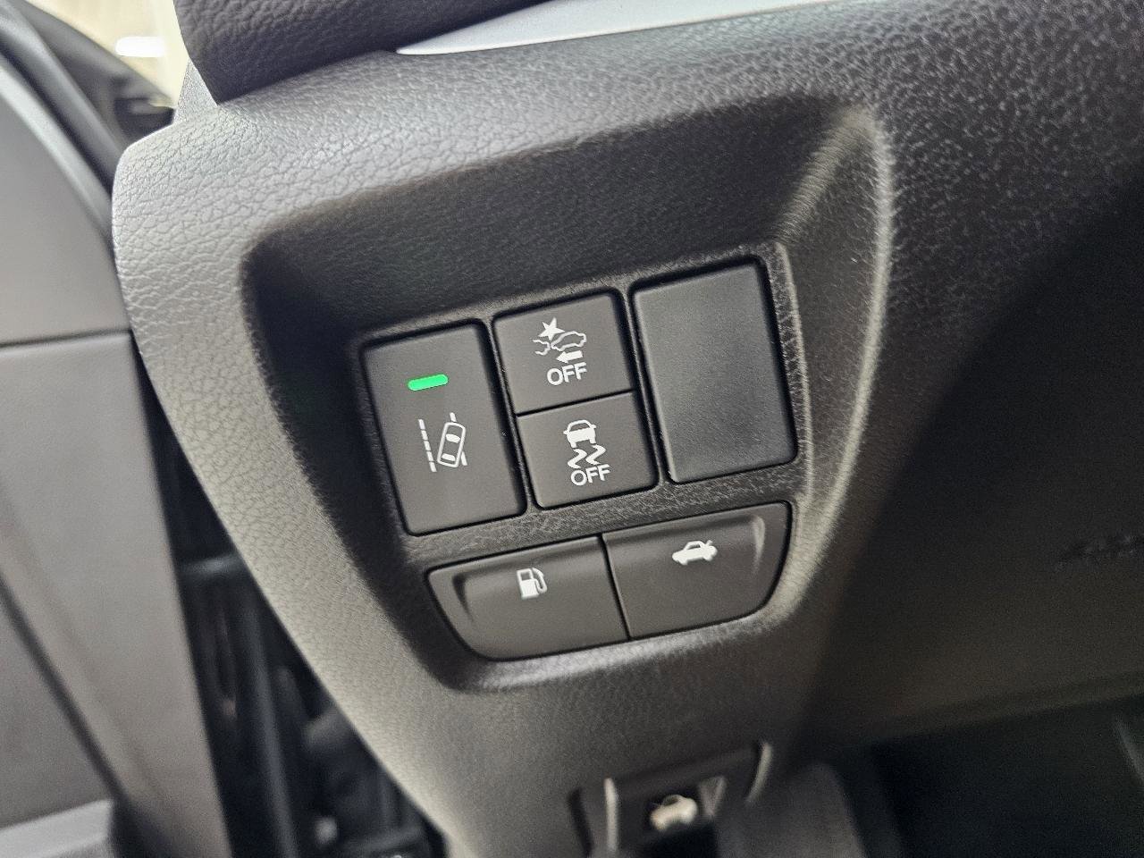 Used 2018 Acura TLX w/ Technology Package FWD image 35