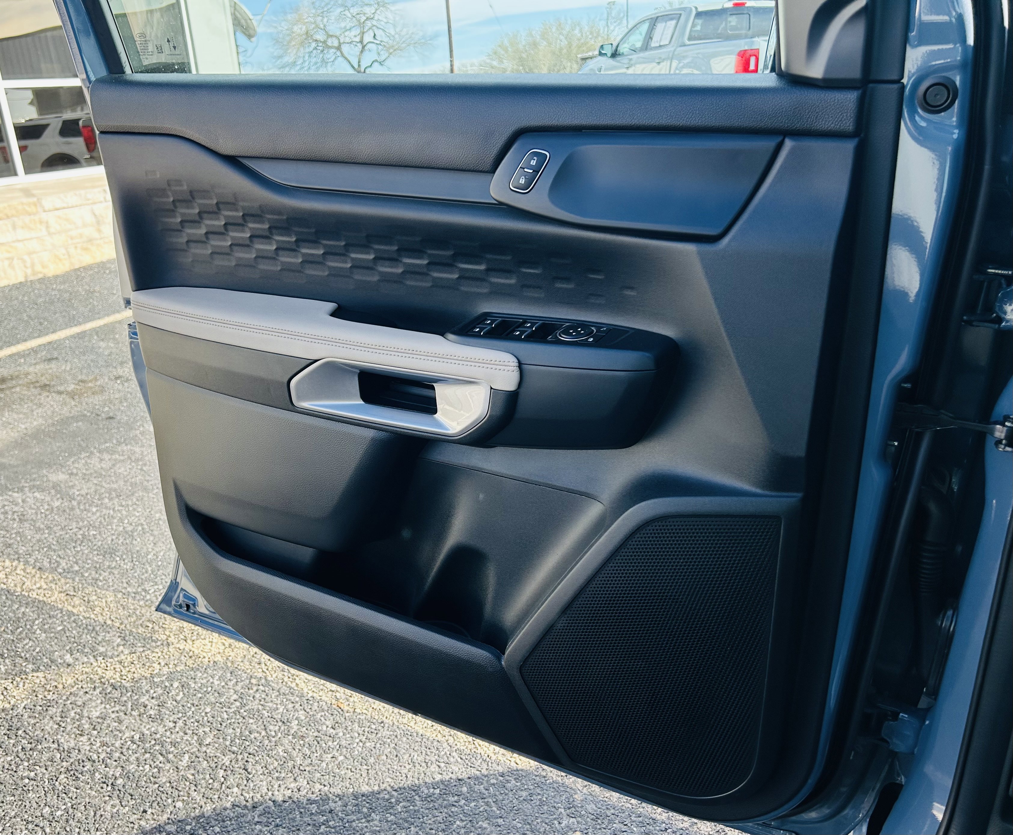 Used 2025 Ford Ranger XLT w/ Equipment Group 301A High image 22