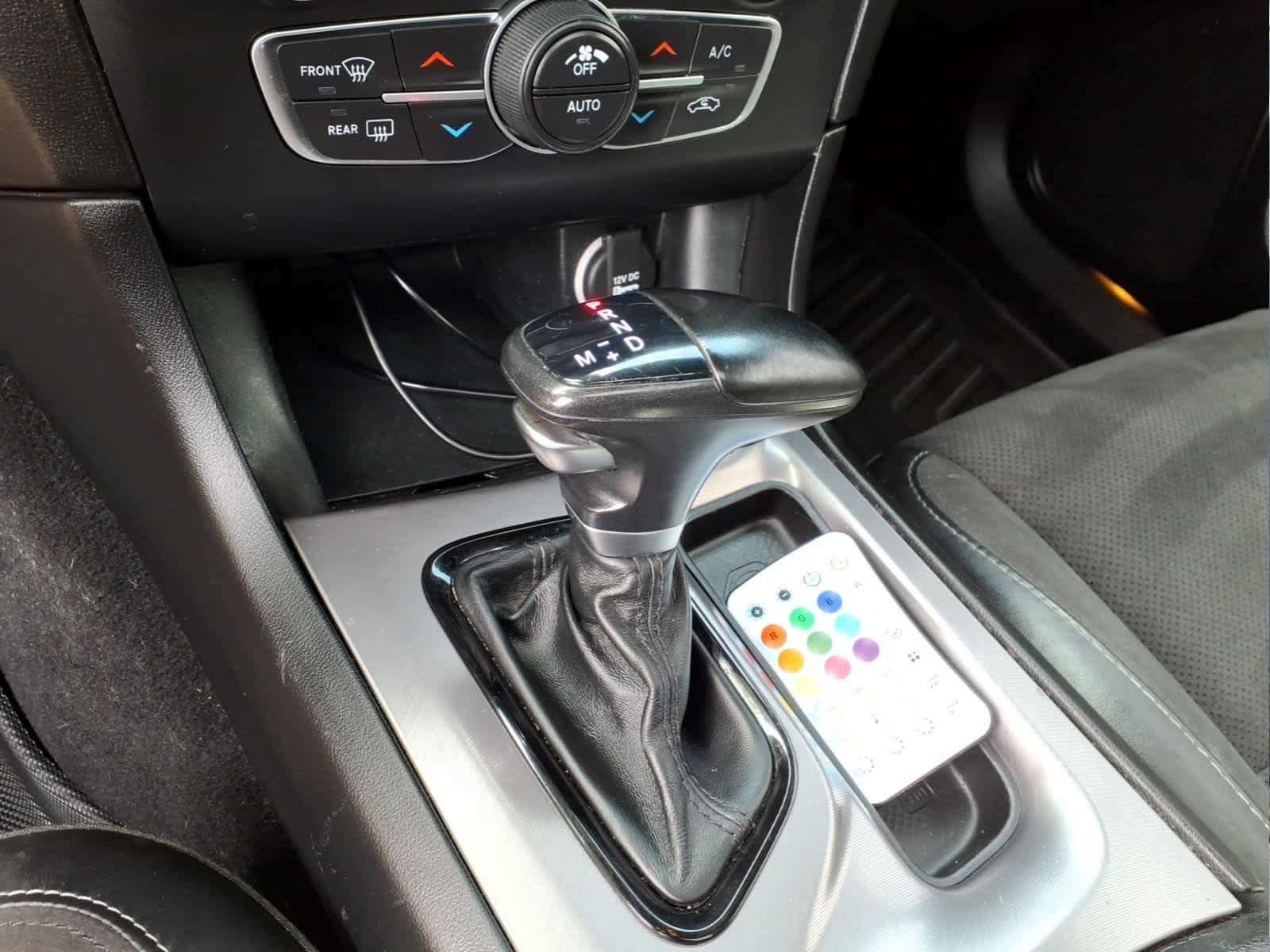 Used 2022 Dodge Charger R/T w/ Plus Group RWD image 13
