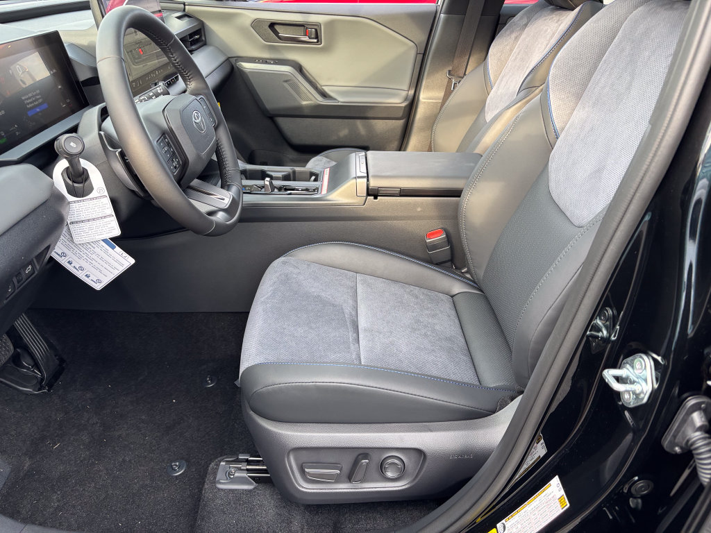 New 2026 Toyota RAV4 XSE w/ Panoramic Sun Roof Package AWD/4WD image 13