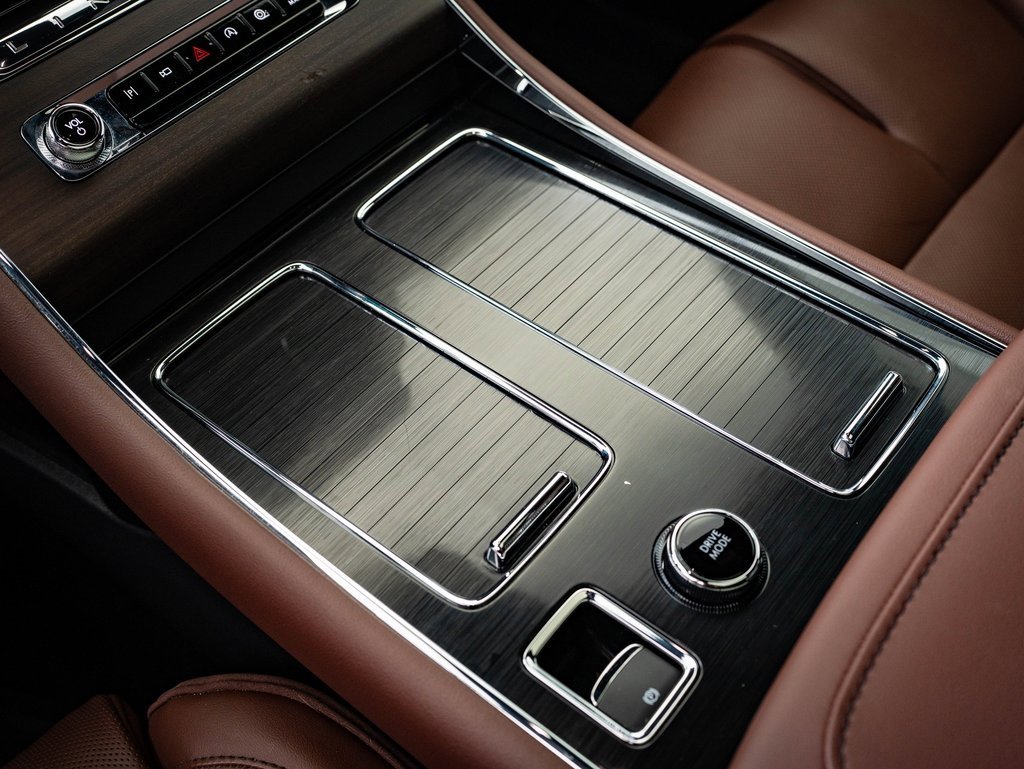 Used 2025 Lincoln Aviator Reserve w/ Equipment Group 201A image 34