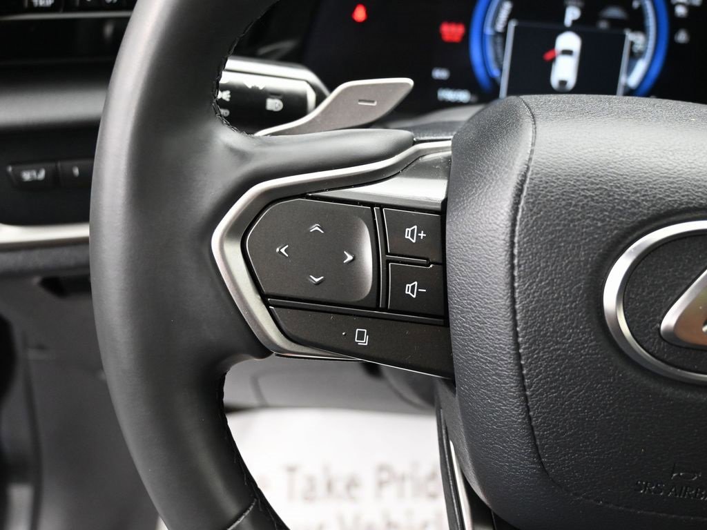 Used 2023 Lexus RZ 450e Premium w/ Technology Package image 17