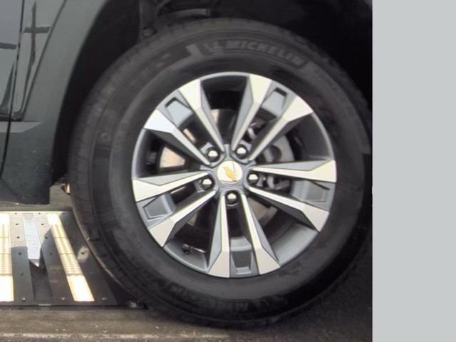 Used 2025 Chevrolet Equinox LT AWD/4WD image 22