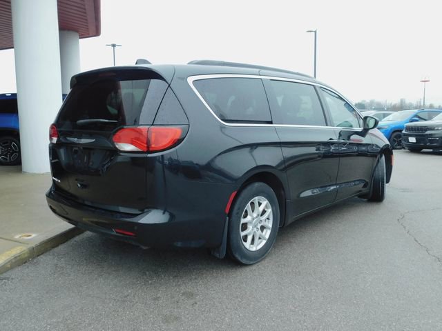 Certified 2020 Chrysler Voyager LX w/ Cold Weather Group image 28