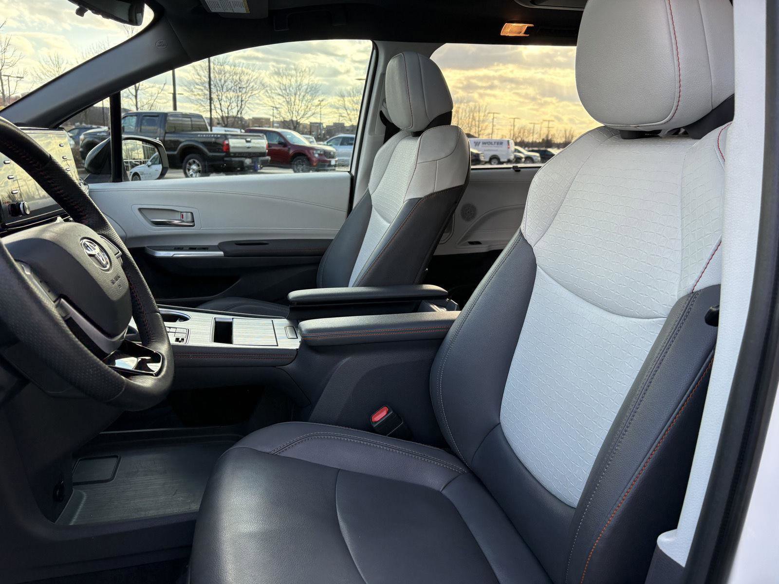 Used 2021 Toyota Sienna XSE image 15