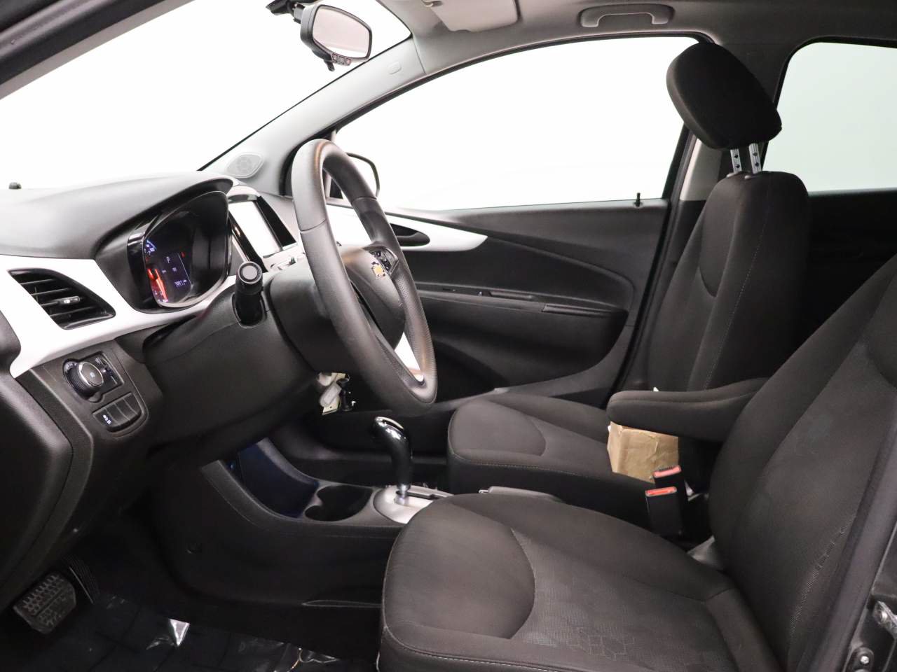 Used 2018 Chevrolet Spark LT FWD image 15