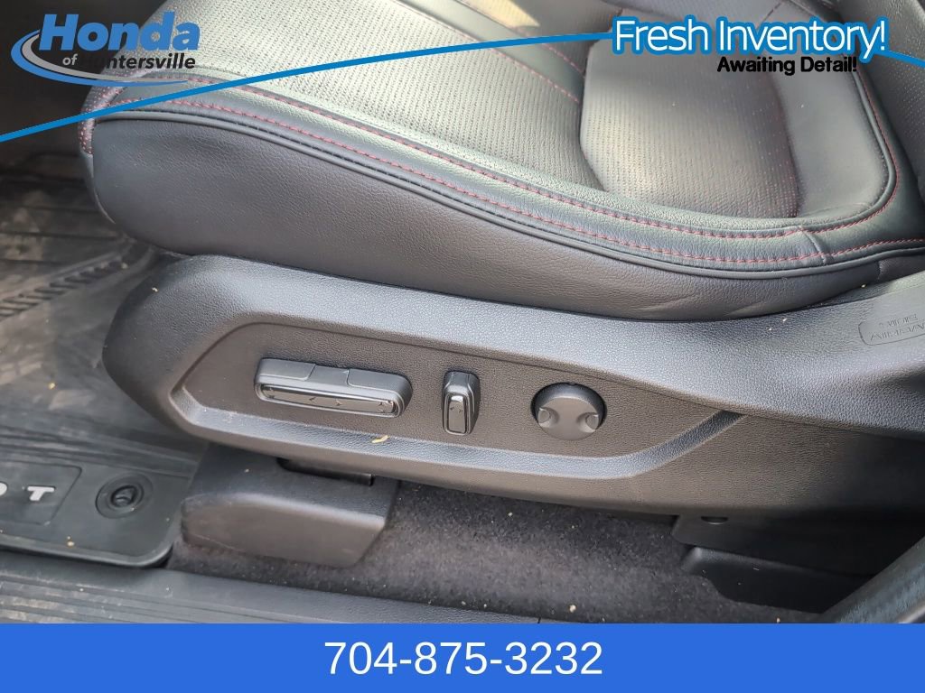 Used 2025 Honda Pilot Black Edition image 20