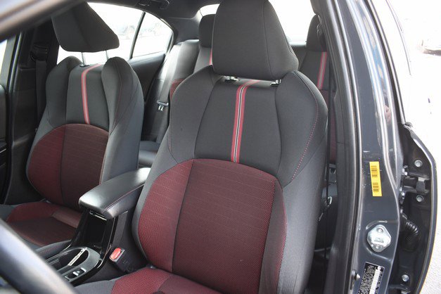 Certified 2024 Toyota Corolla SE image 17