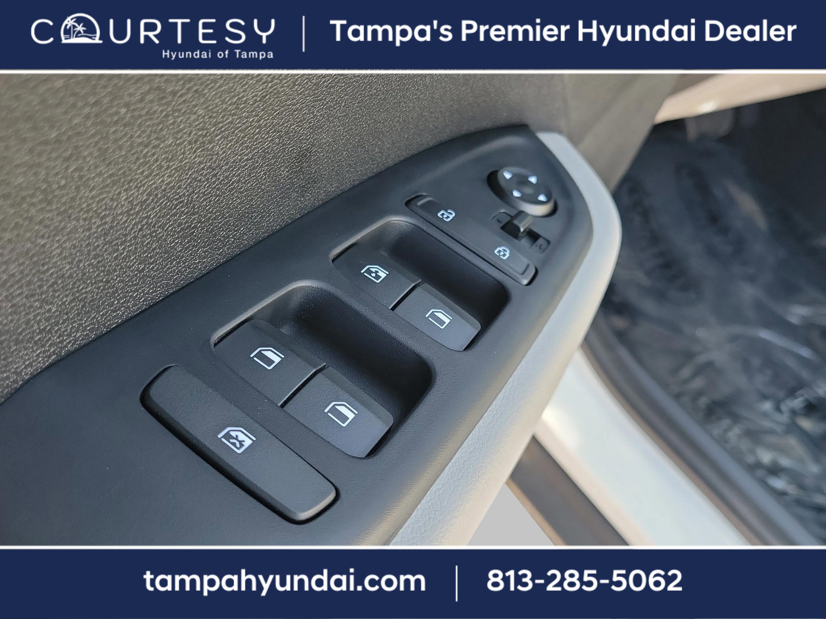 New 2026 Hyundai Venue SEL image 7