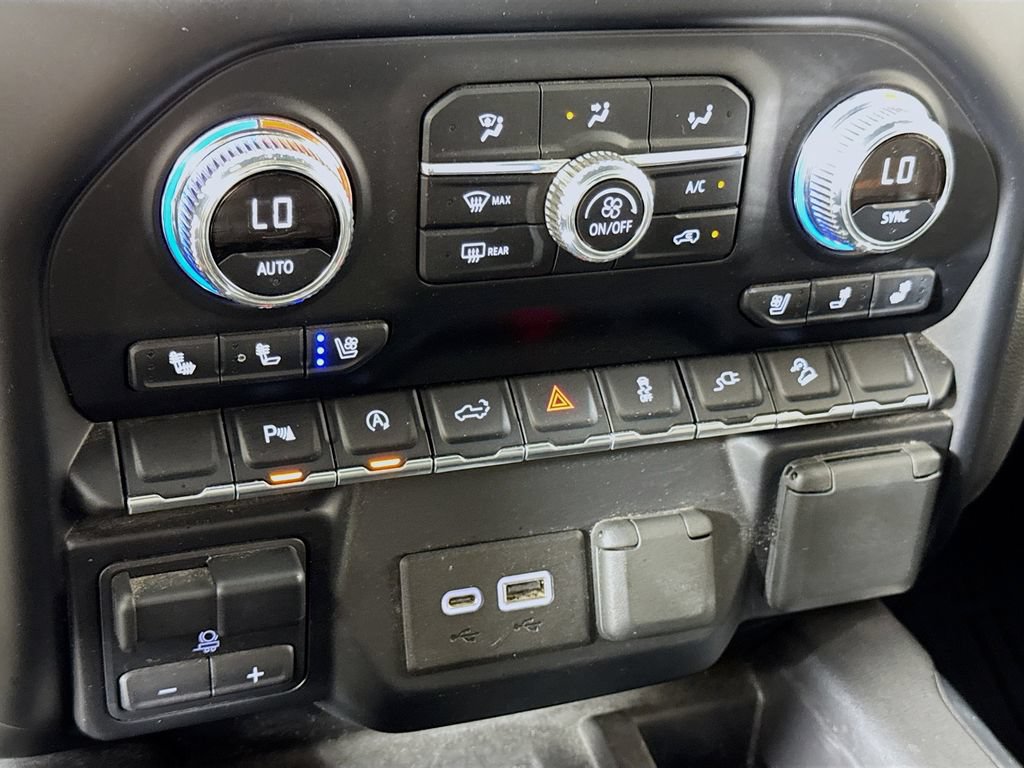 Used 2019 GMC Sierra 1500 AT4 w/ AT4 Premium Package AWD/4WD image 14