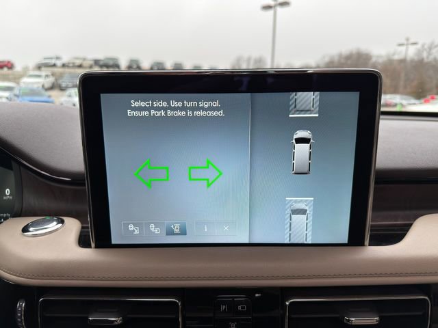 Used 2023 Lincoln Aviator Reserve w/ Equipment Group 201A image 33