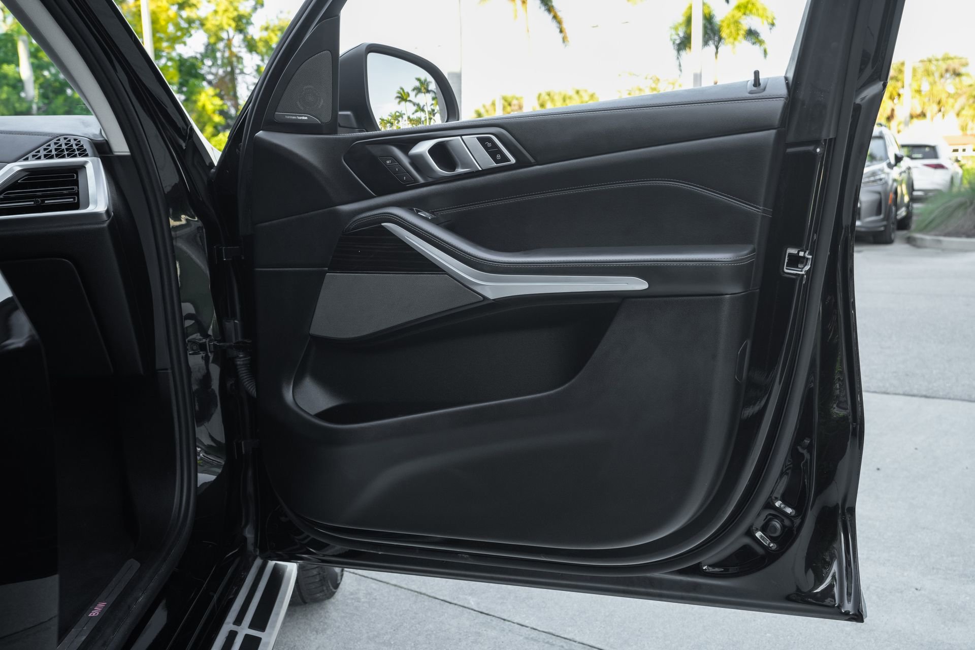 Used 2025 BMW X7 xDrive40i image 39