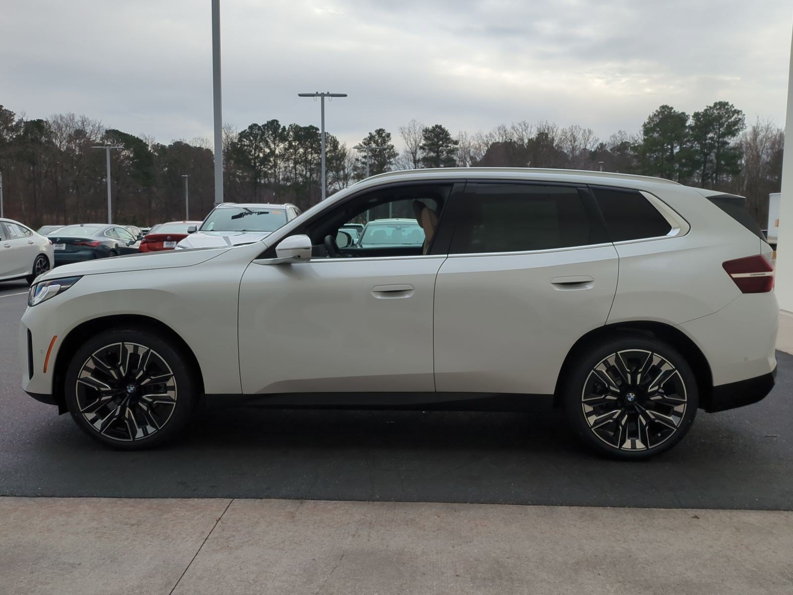 Certified 2026 BMW X3 xDrive30i w/ Premium Package AWD/4WD image 7