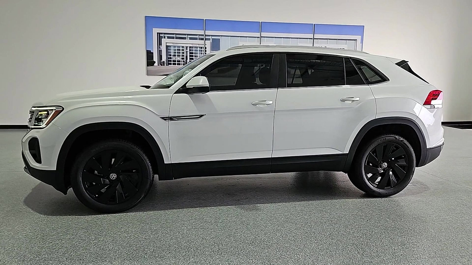New 2026 Volkswagen Atlas Cross Sport SE FWD image 6