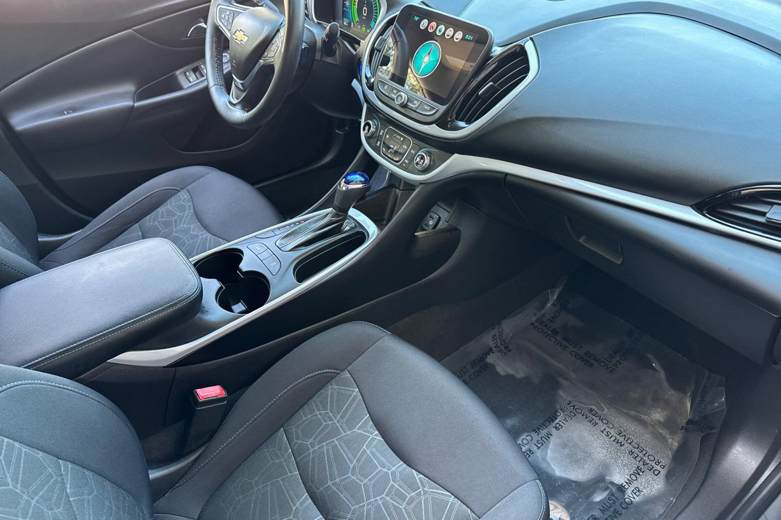 Used 2017 Chevrolet Volt LT FWD image 19