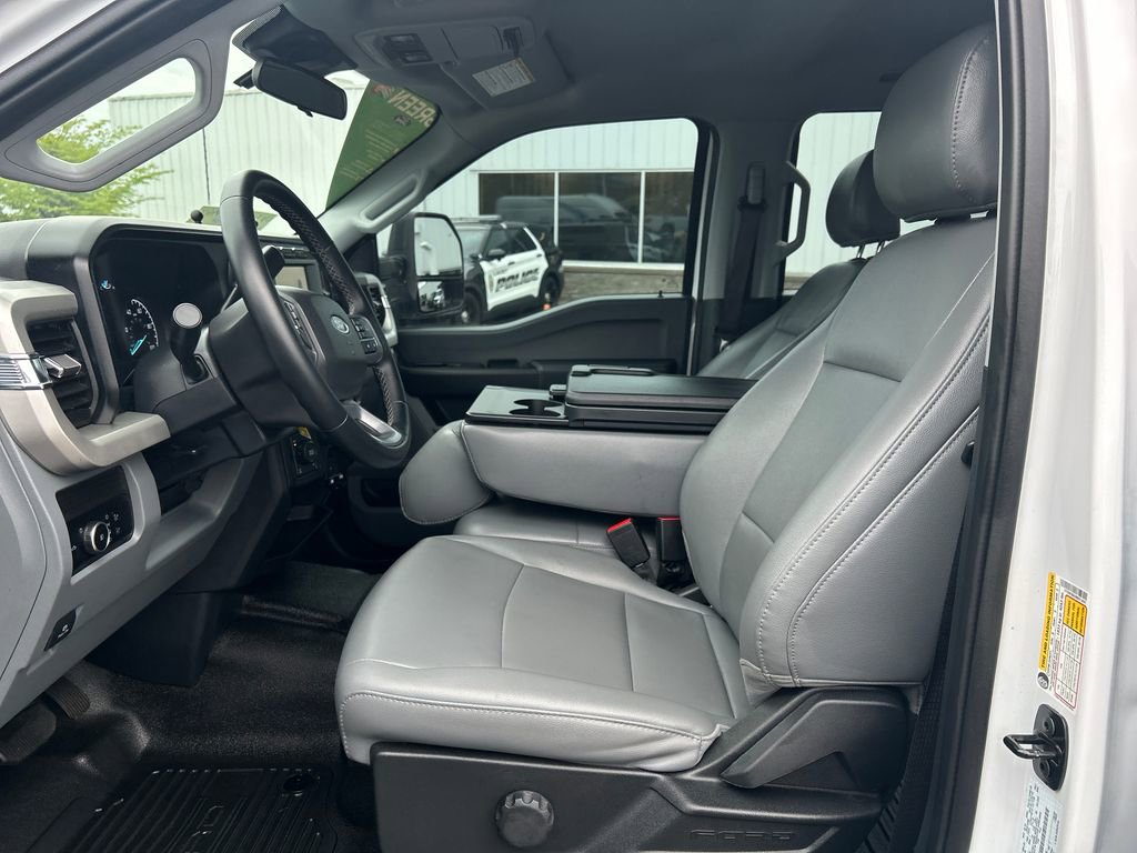 Used 2024 Ford F350 XL AWD/4WD image 5