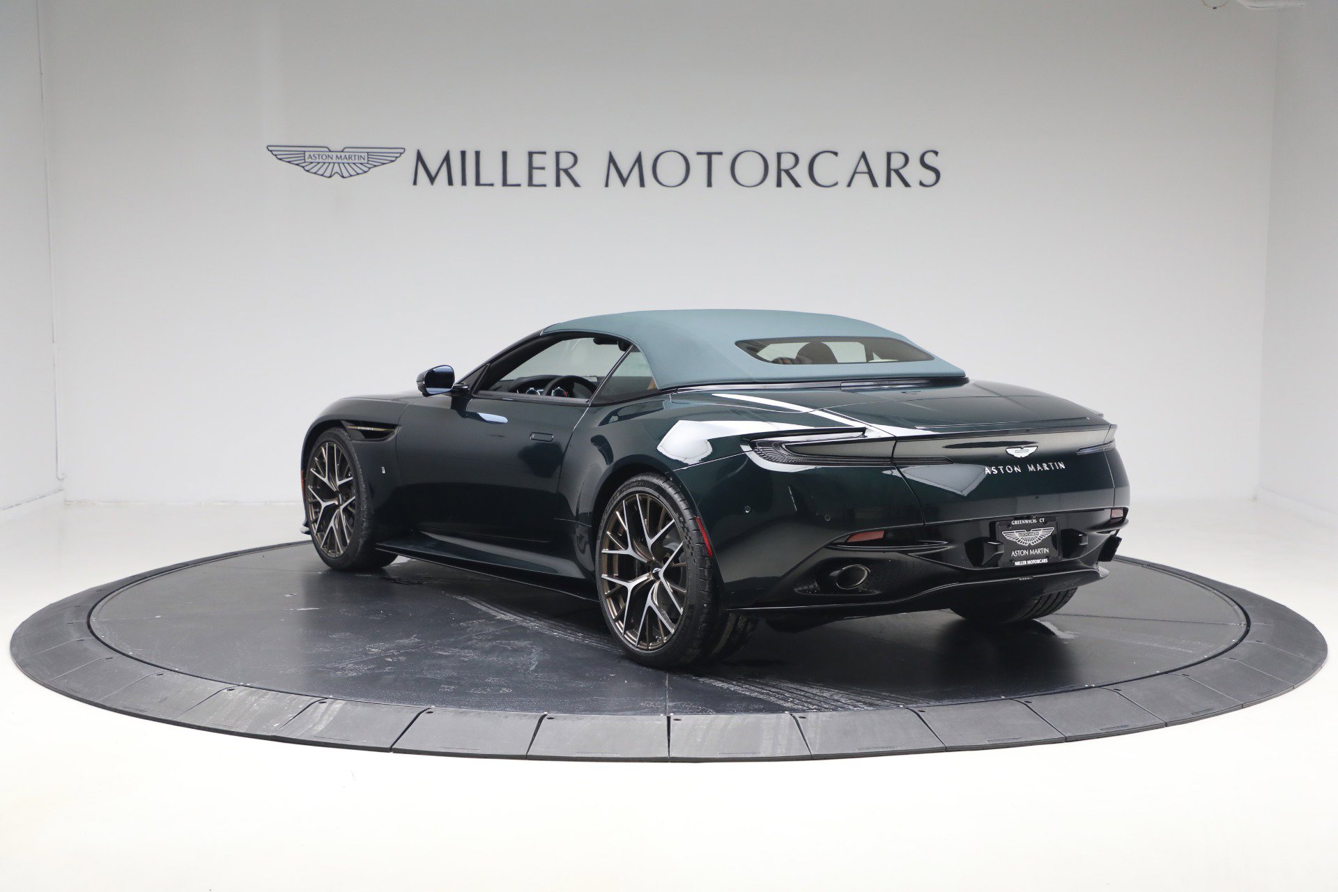 New 2026 Aston Martin DB12 Convertible RWD image 18