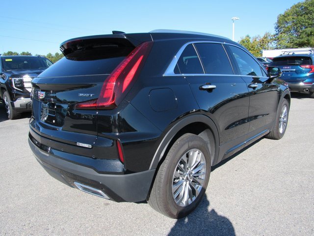 Used 2024 Cadillac XT4 Premium Luxury w/ Technology Package image 7