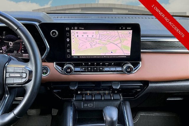 Used 2023 GMC Canyon AT4 w/ Technology Package AWD/4WD image 6