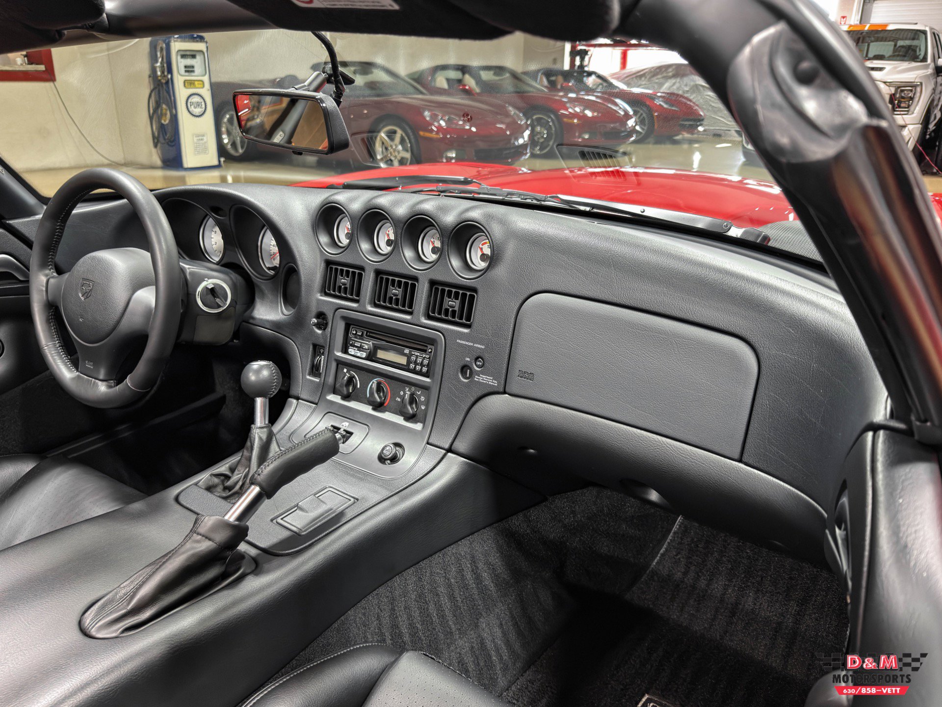 Used 2000 Dodge Viper RT/10 RWD image 14
