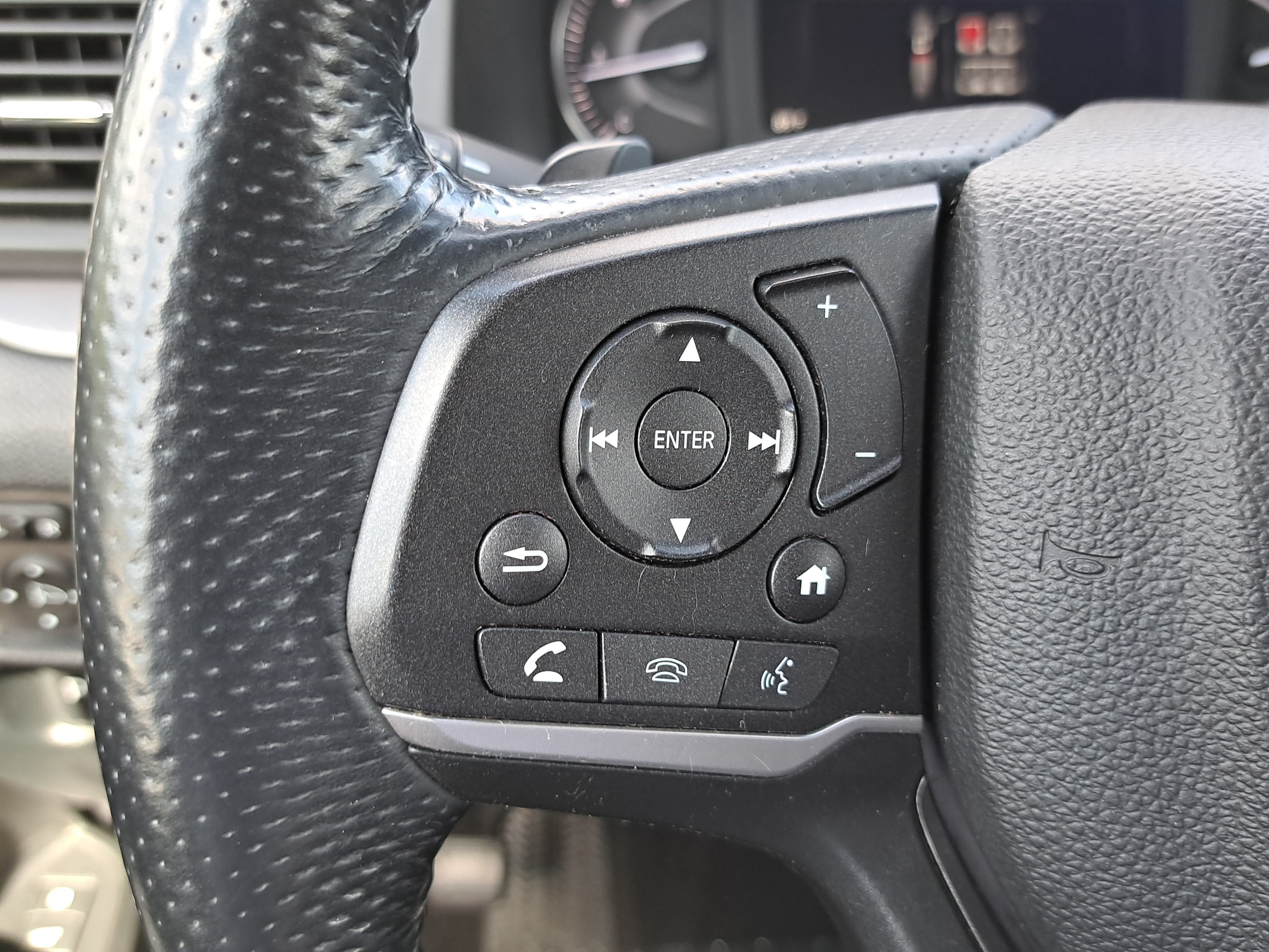 Used 2023 Honda Passport EX-L image 17