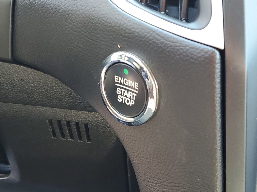 Used 2024 Ford Edge SEL image 18