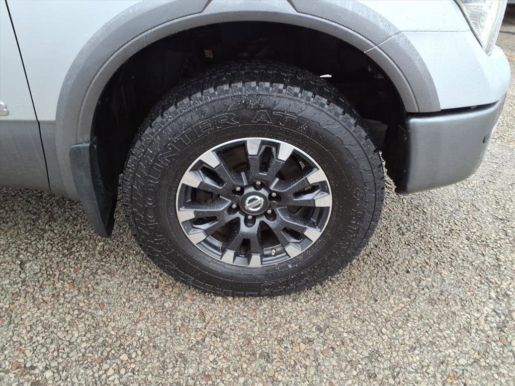 Used 2019 Nissan Titan PRO-4X w/ Pro-4x Utility Package image 7