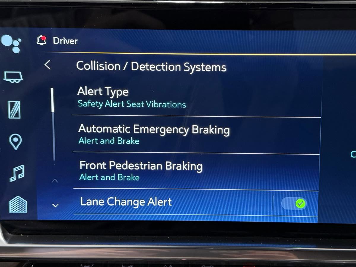 Used 2022 Chevrolet Silverado 1500 LTZ image 25