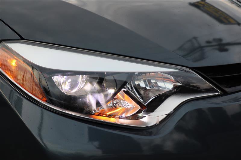 Used 2014 Toyota Corolla LE image 22