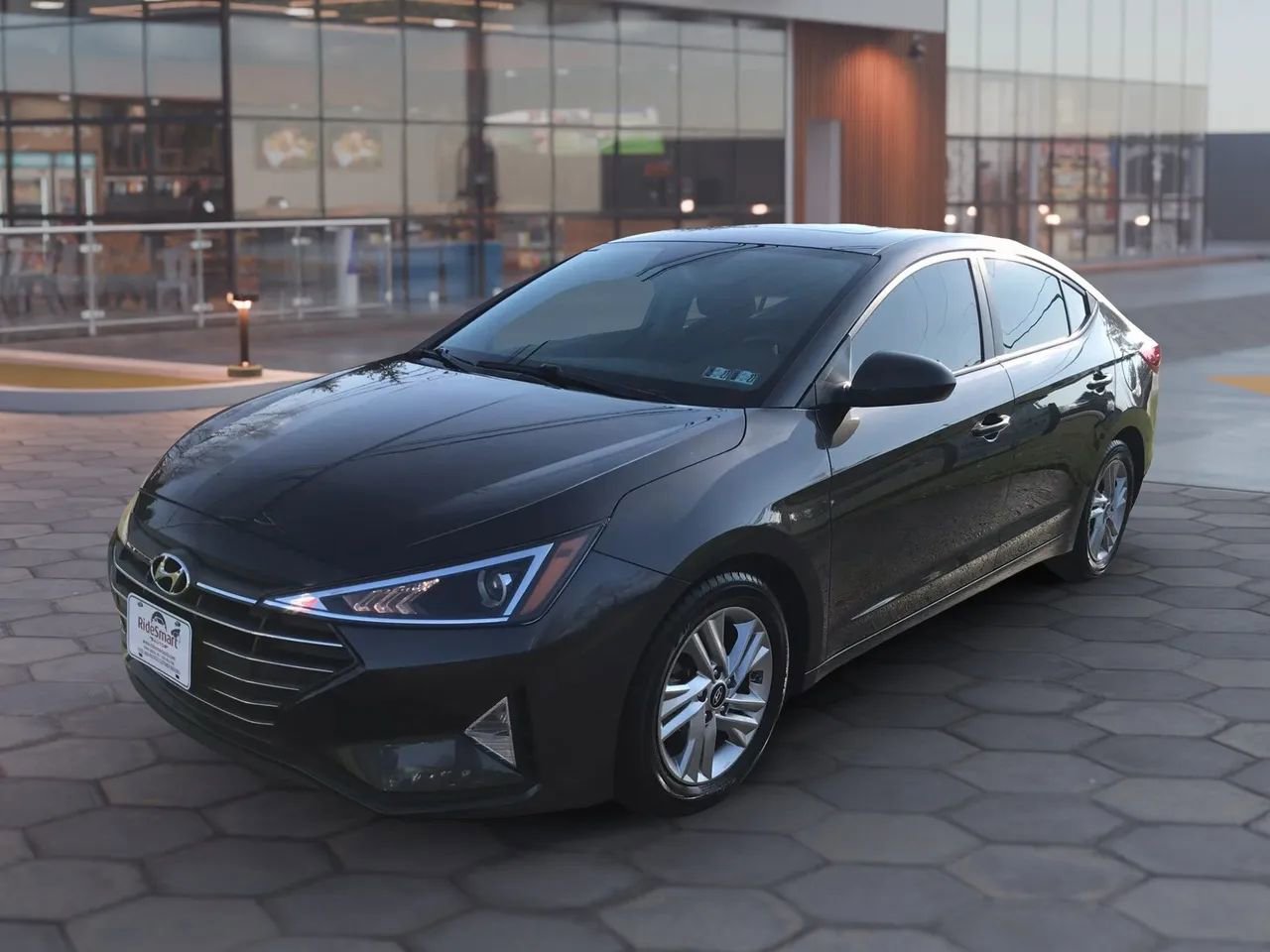 Used 2020 Hyundai Elantra Value Edition w/ Cargo Package (C1) image 6