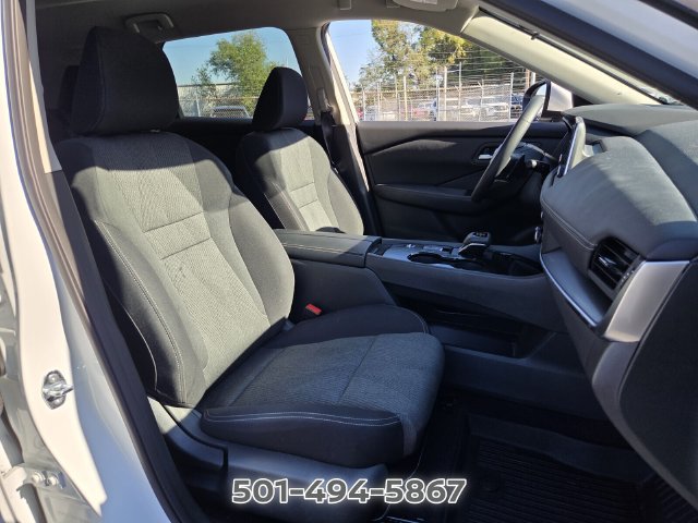 Certified 2026 Nissan Rogue SV w/ Cold Weather Package FWD image 15