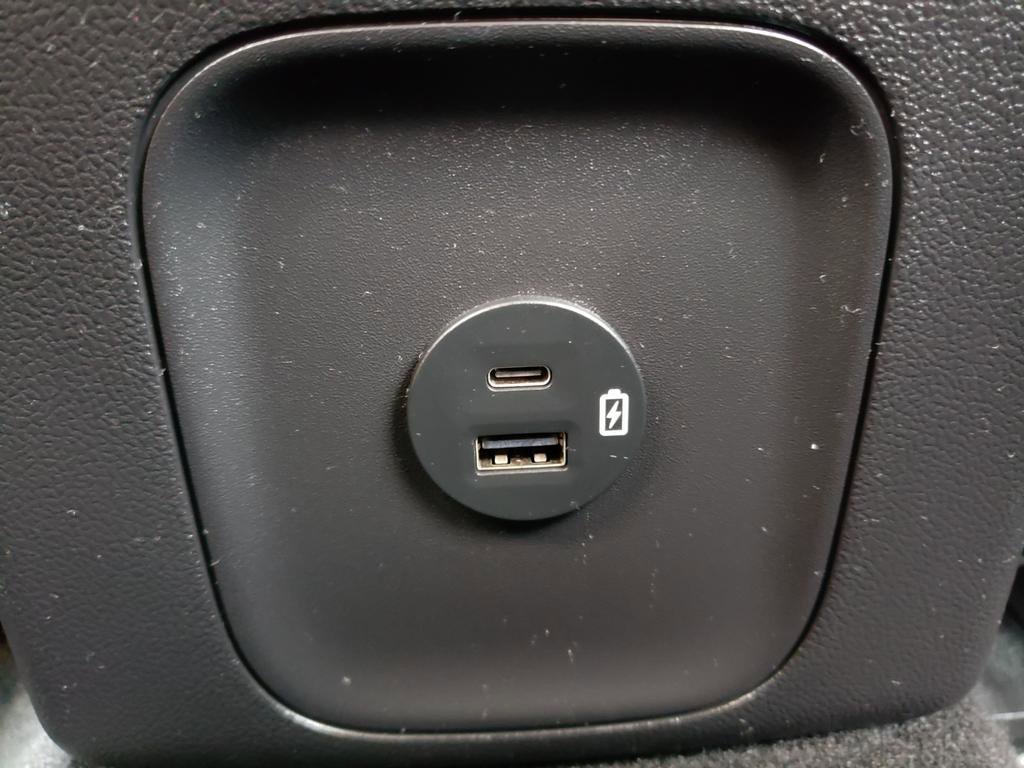 Used 2022 Ford Escape SE w/ Convenience Package image 19