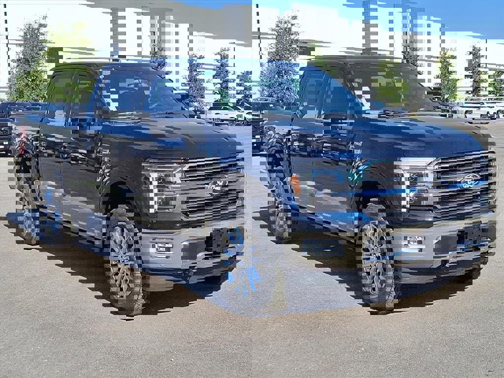 New 2025 Ford F150 King Ranch w/ FX4 Off-Road Package image 3