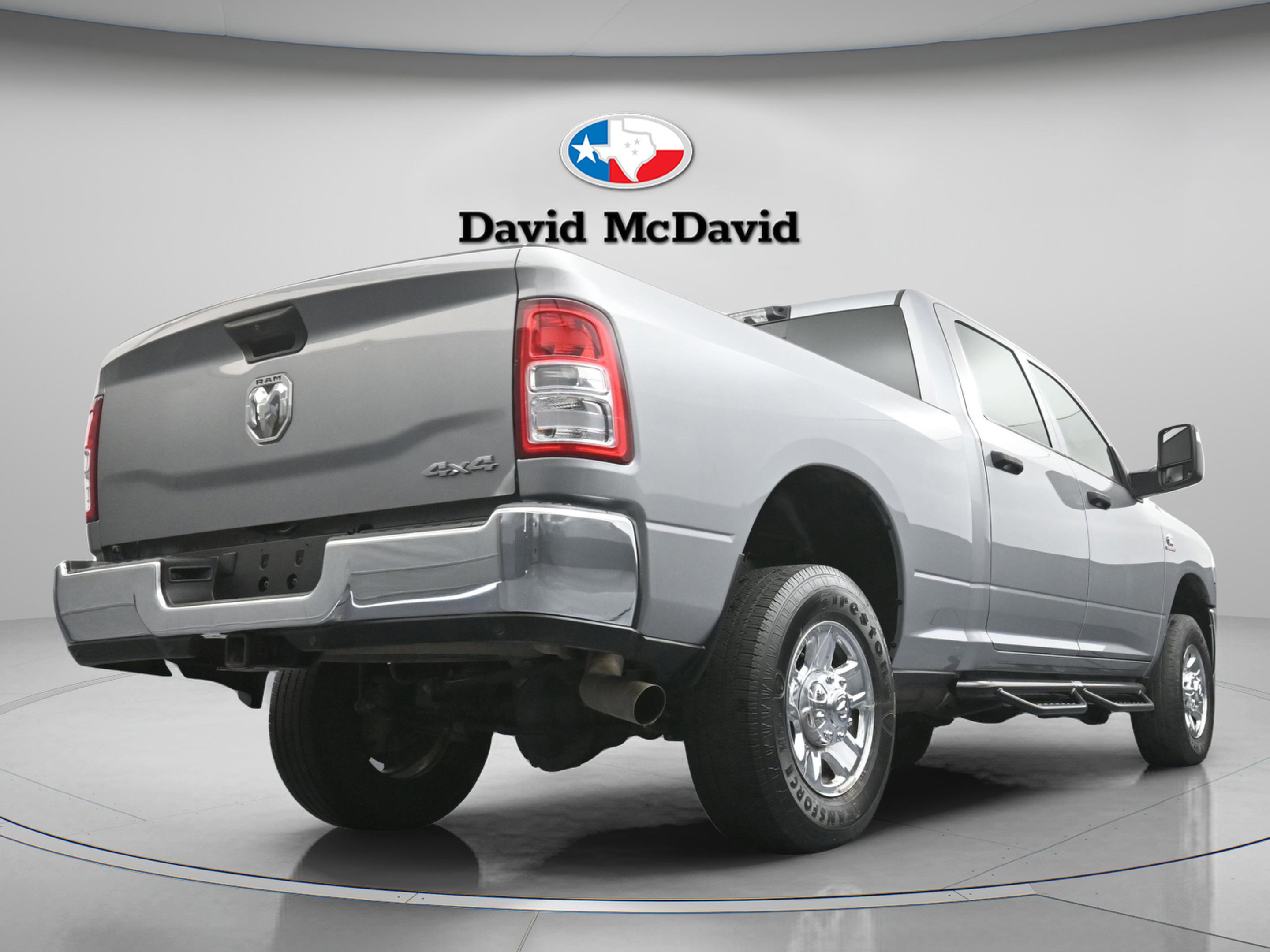 Used 2024 RAM 2500 Tradesman w/ Chrome Appearance Group image 32