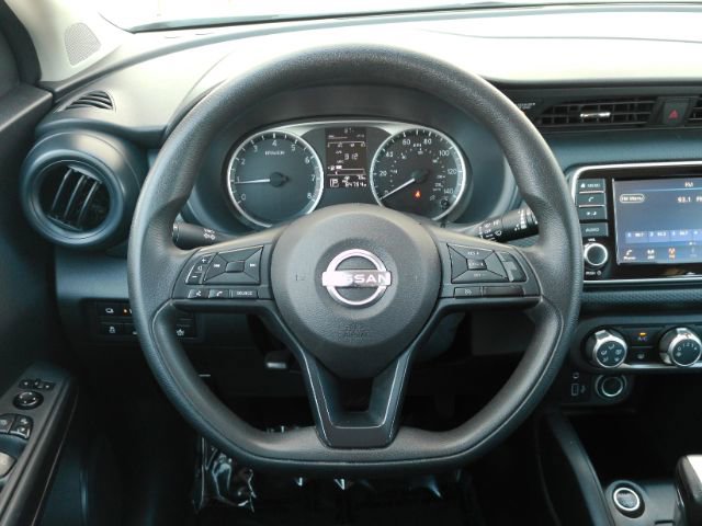 Used 2024 Nissan Kicks S image 27