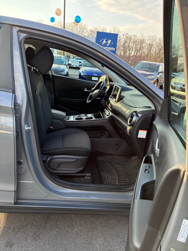 Used 2022 Hyundai Kona SEL w/ Convenience Package FWD image 22