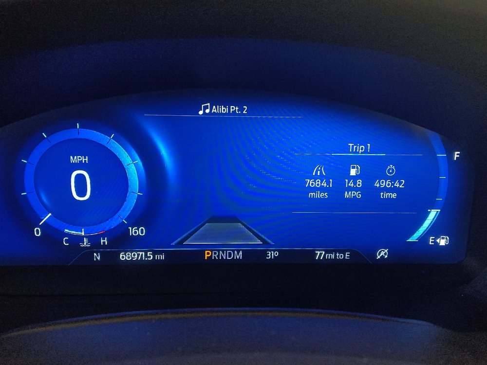 Used 2020 Ford Explorer Platinum w/ Premium Technology Package AWD/4WD image 23